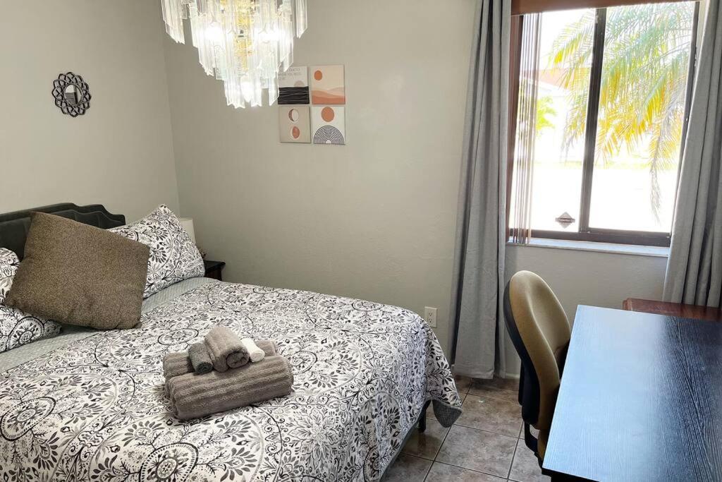 Vila Amazing & Cozy Duplex Near Zoo Miami ! Exteriér fotografie