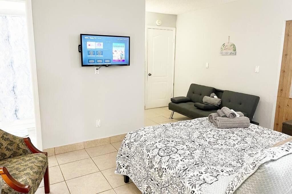 Vila Amazing & Cozy Duplex Near Zoo Miami ! Exteriér fotografie
