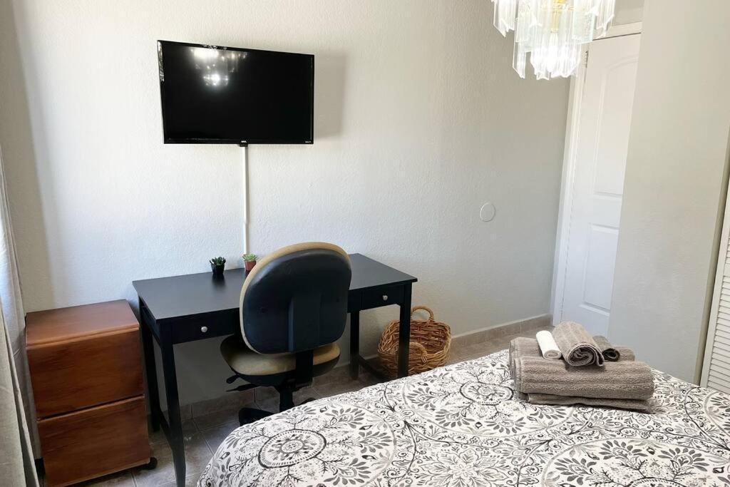 Vila Amazing & Cozy Duplex Near Zoo Miami ! Exteriér fotografie